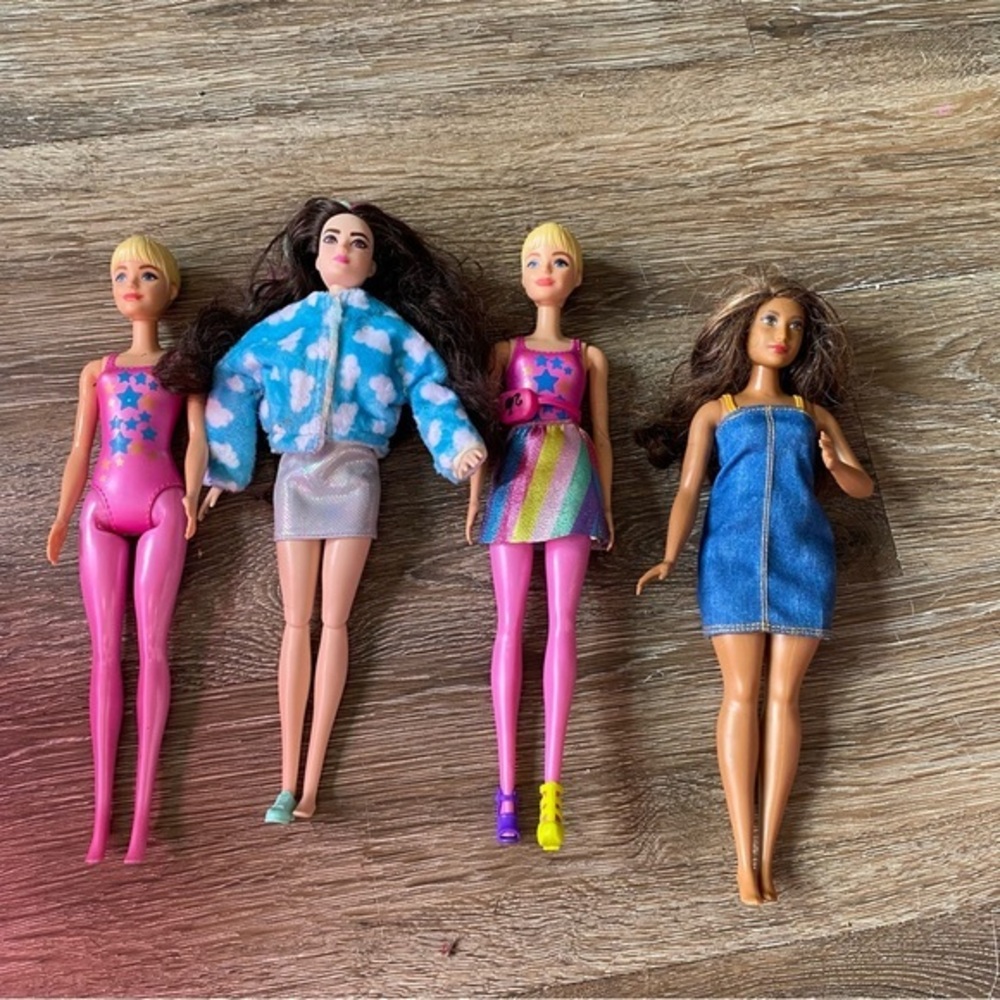 Dolls Gently Played With Lot Of Four